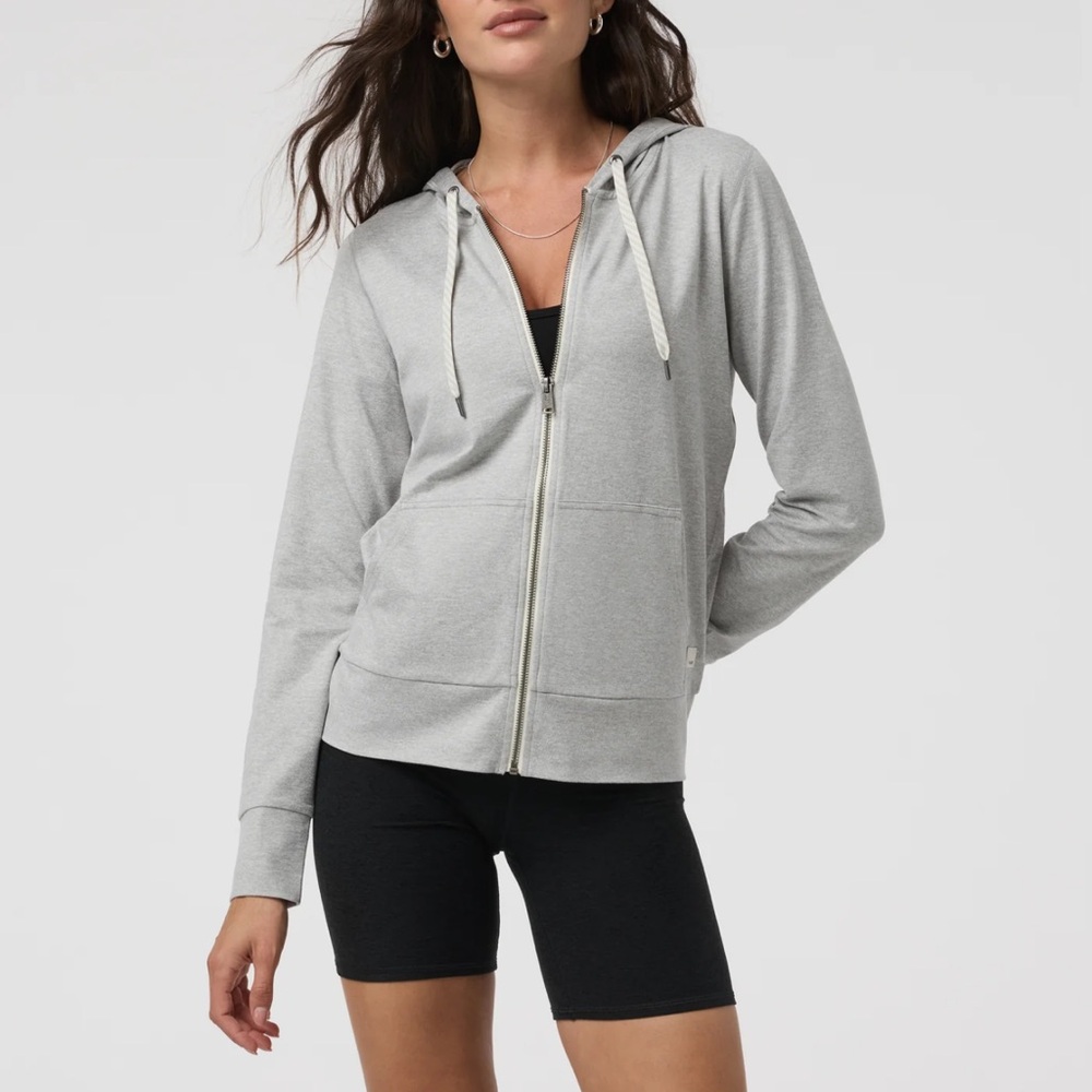 Vuori Halo performance hoodie